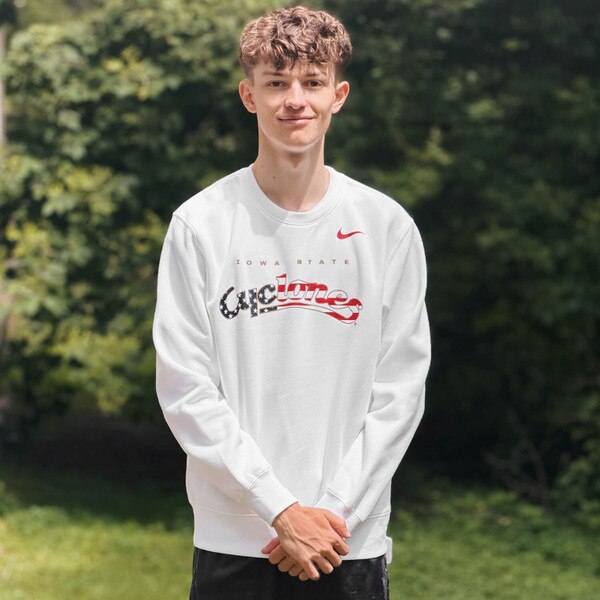 Nike Patriotic Script SU26 White Crewneck Sweatshirt